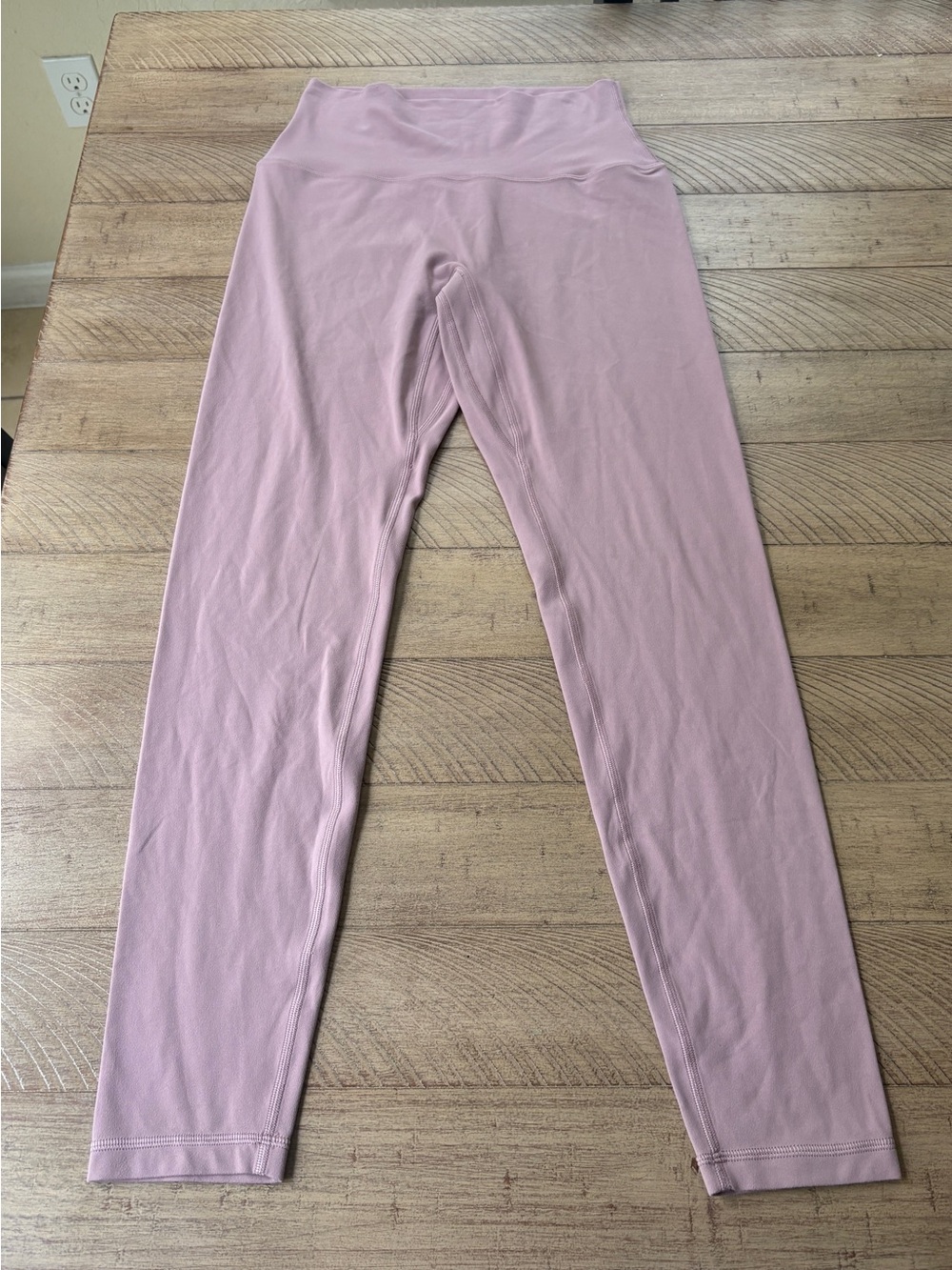 Aritzia Mauve High-Rise Leggings - Picture 3 of 4
